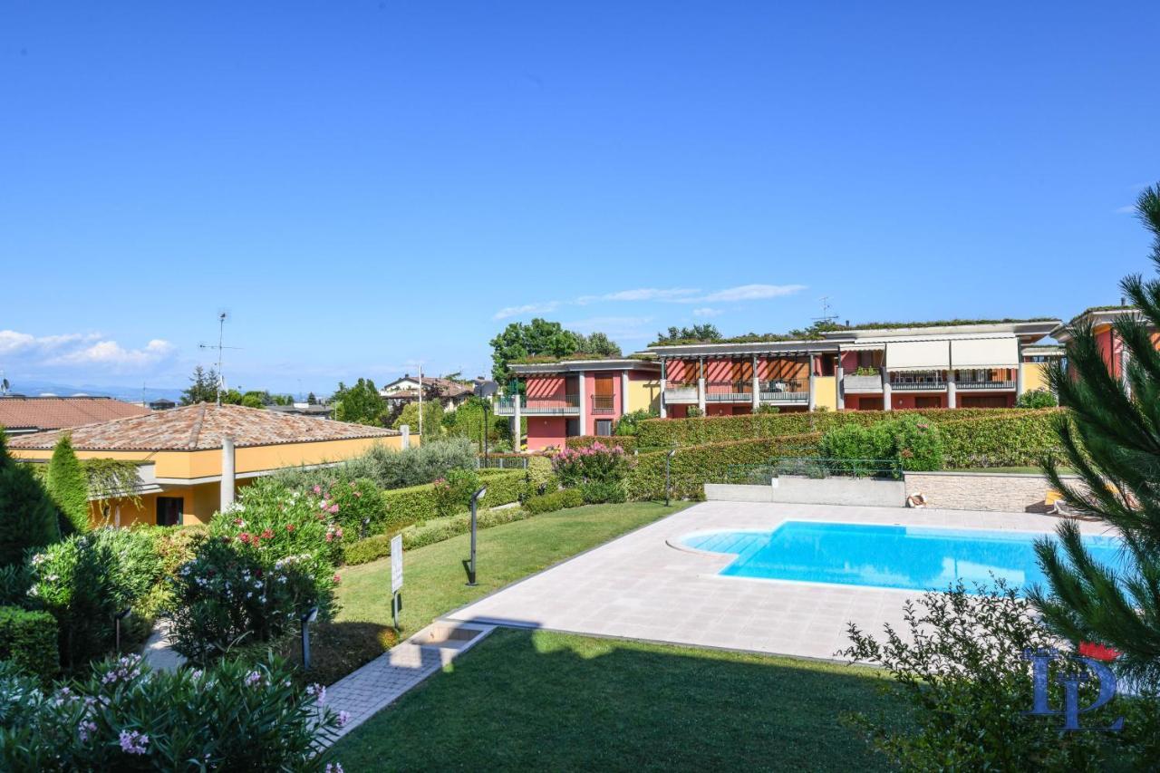 Desenzanoloft Official Partner Marriott Homes & Villas -Butterfly And 5 Pools Family Apartment Desenzano del Garda Buitenkant foto