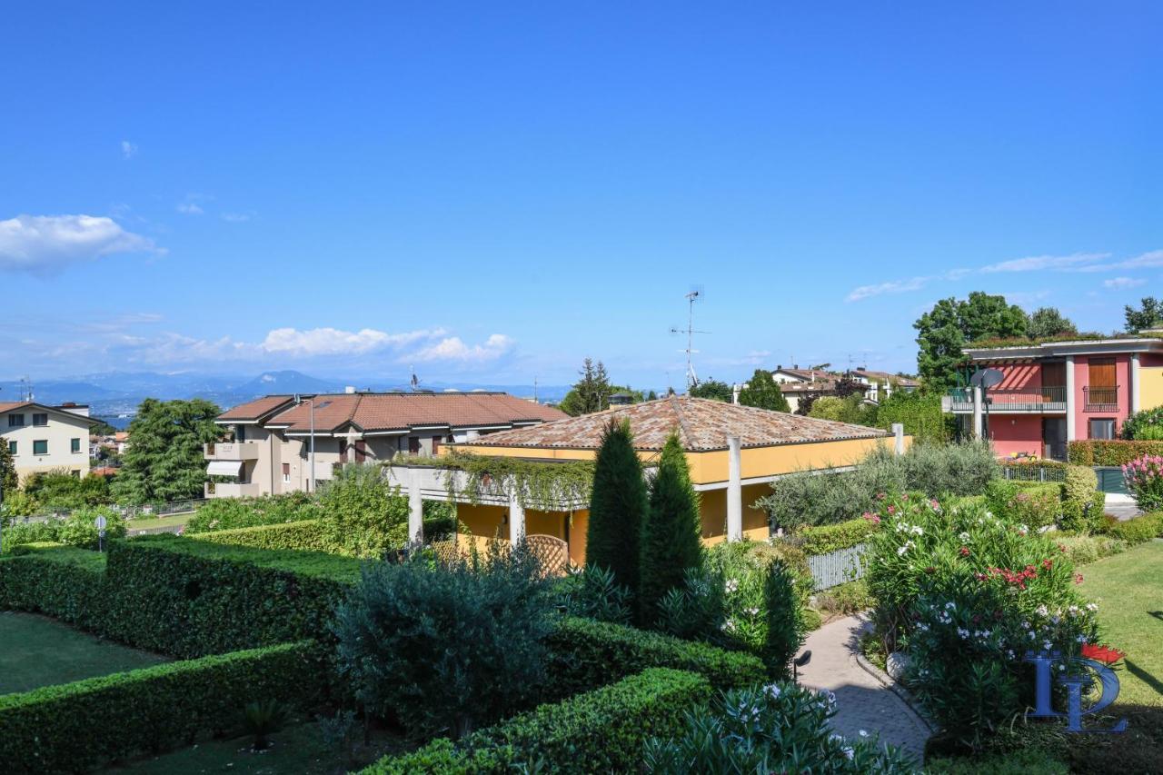 Desenzanoloft Official Partner Marriott Homes & Villas -Butterfly And 5 Pools Family Apartment Desenzano del Garda Buitenkant foto