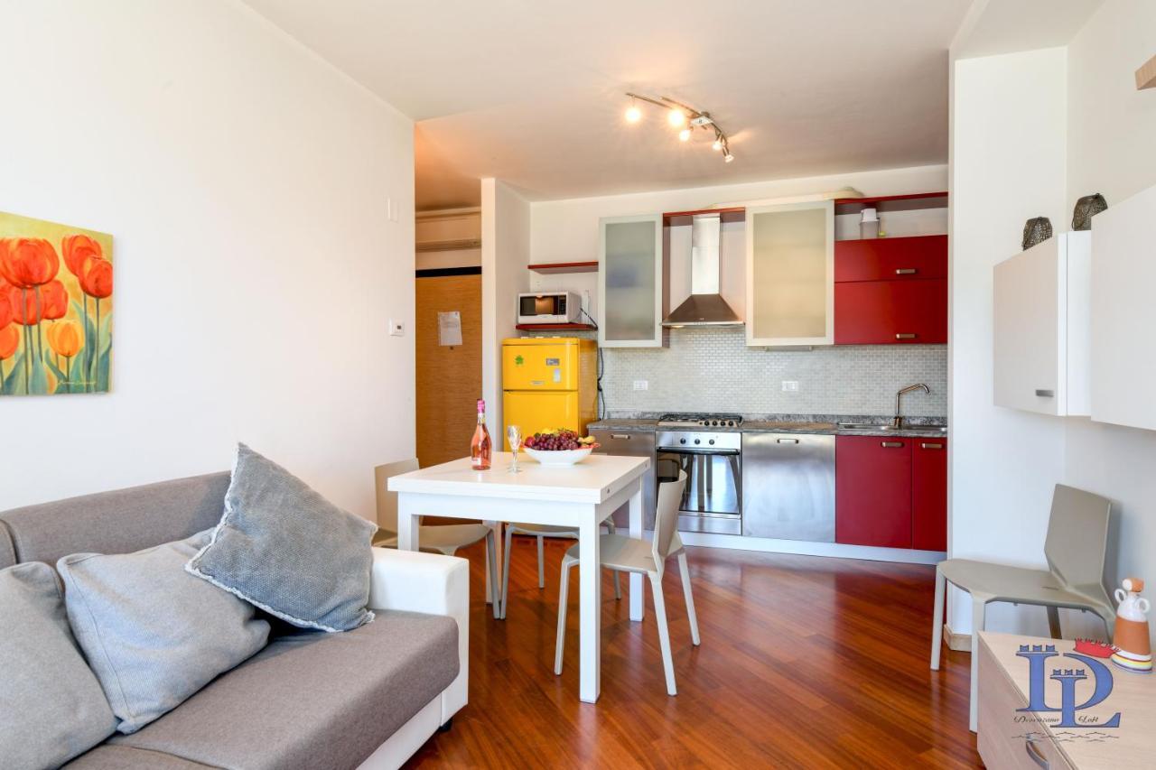 Desenzanoloft Official Partner Marriott Homes & Villas -Butterfly And 5 Pools Family Apartment Desenzano del Garda Buitenkant foto