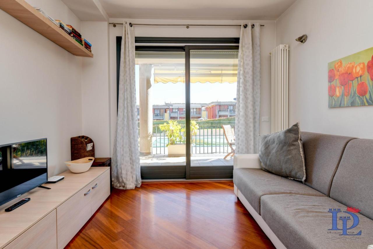 Desenzanoloft Official Partner Marriott Homes & Villas -Butterfly And 5 Pools Family Apartment Desenzano del Garda Buitenkant foto
