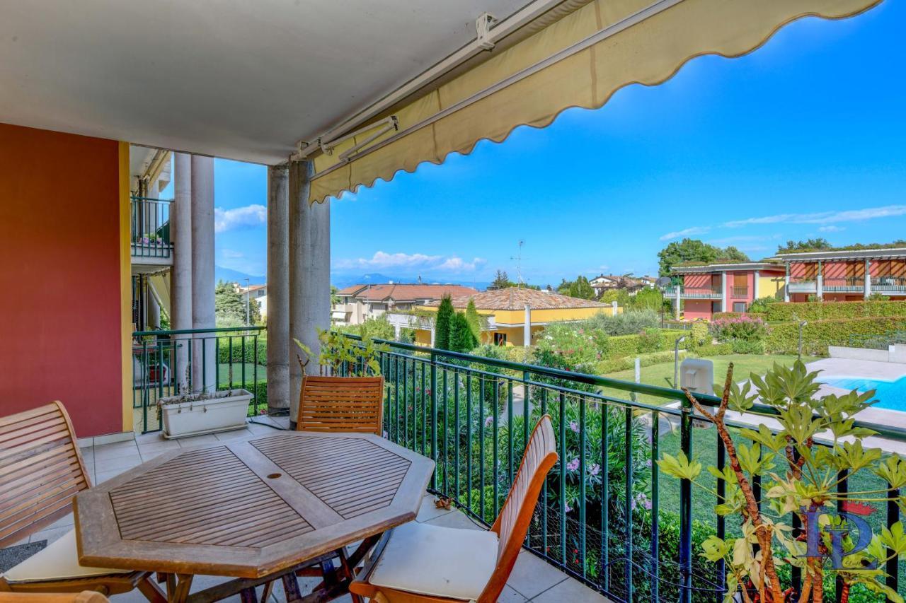 Desenzanoloft Official Partner Marriott Homes & Villas -Butterfly And 5 Pools Family Apartment Desenzano del Garda Buitenkant foto