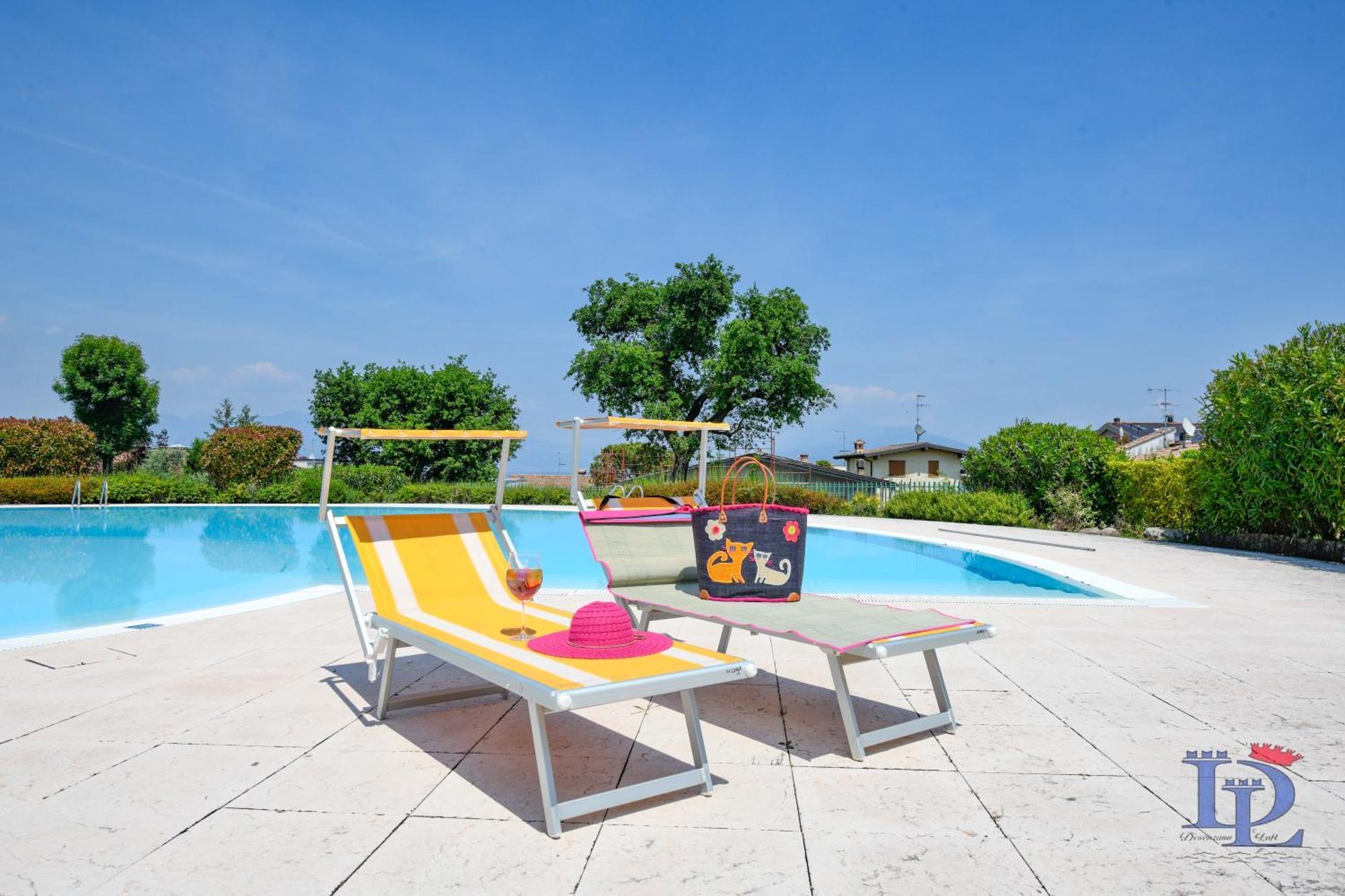 Desenzanoloft Official Partner Marriott Homes & Villas -Butterfly And 5 Pools Family Apartment Desenzano del Garda Buitenkant foto
